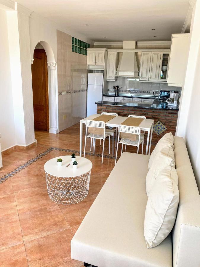 Апартаменты Apartamento Rio Adelfas Бенахарафе Экстерьер фото
